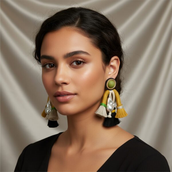 Exaggerated bohemian style tassel earrings - Image 4